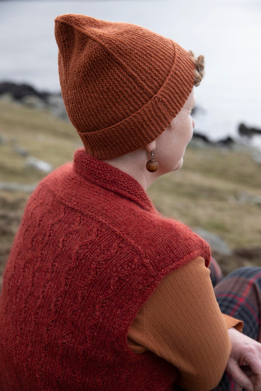 Shetland Shades: Stories In Wool